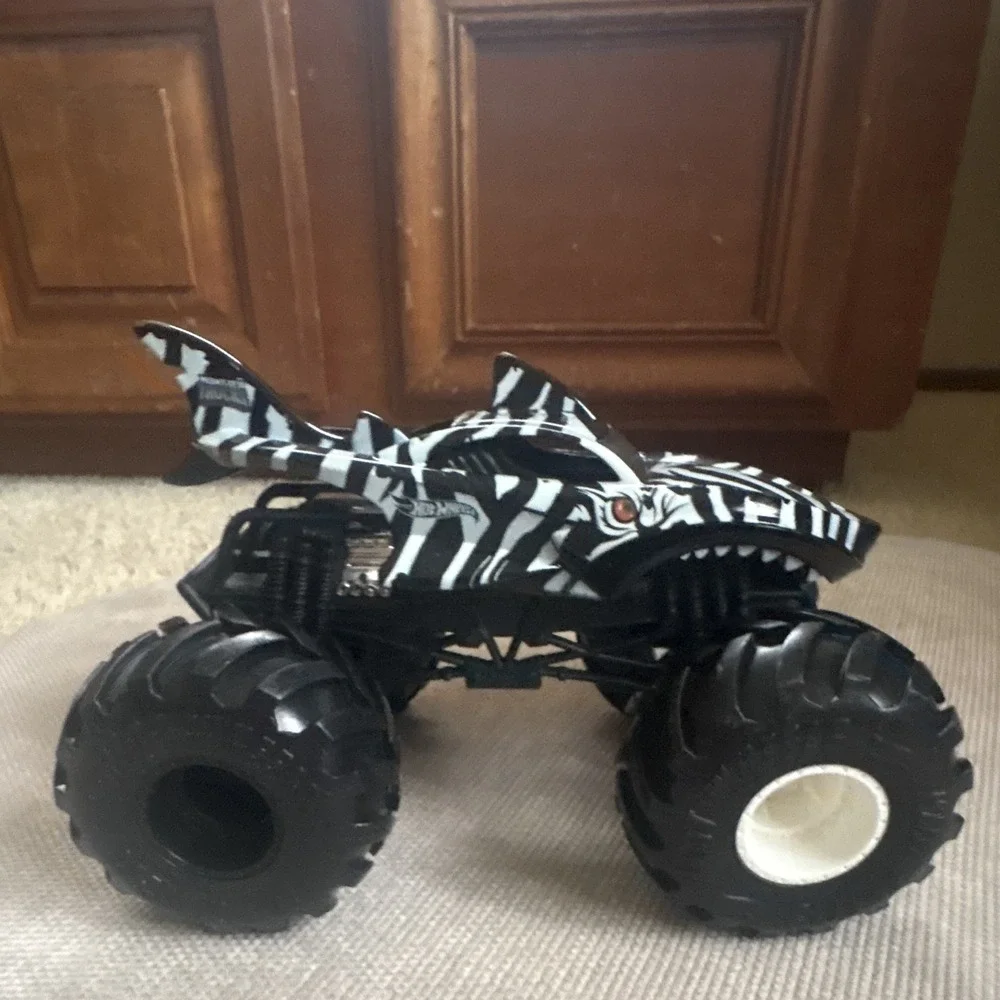 Hot Wheels Monster Jam Shark Monster Truck Toy Vehicle, Black & White Zebra